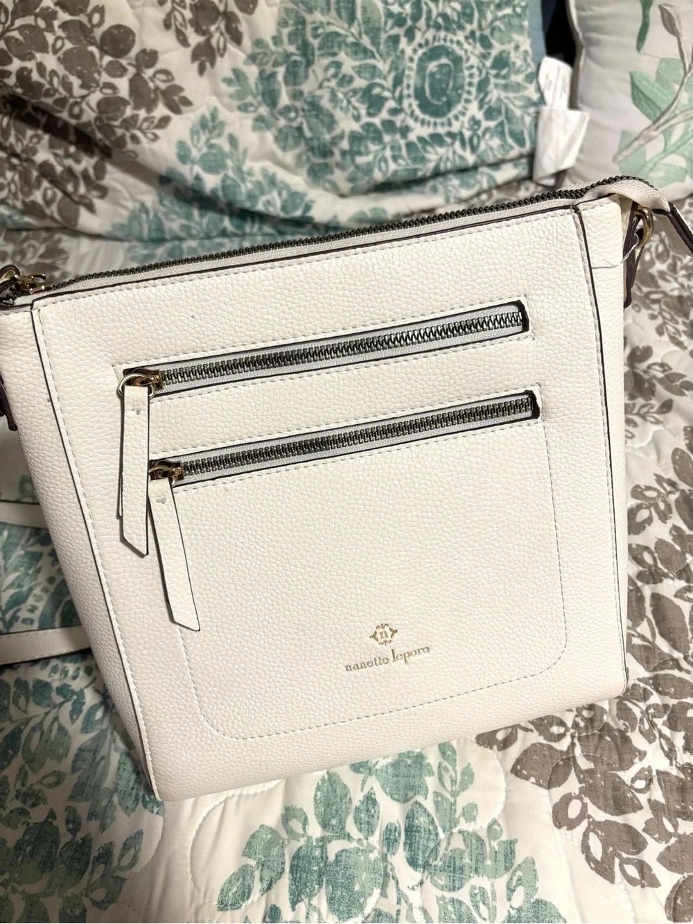 Classic Minimalist Nanette Lepore Ivory Pebbled Crossbody Bag Double Zip Gold